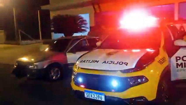 Polícia Militar apreende Verona carregado cigarros contrabandeados na PR-323 em Iporã