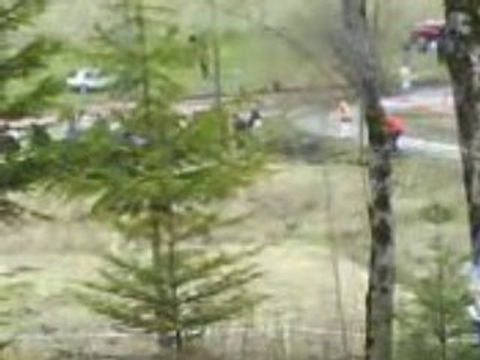 rally de faverge 08 ( pneu crever et petite sorti de route )