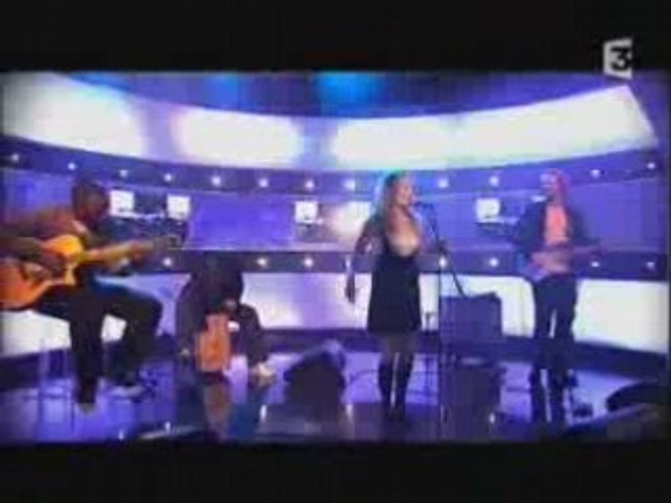 Duffy "Mercy" live on "ce soir ou jamais"