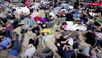 İspanyol aktivistler İsrail'in soykırımını böyle protesto etti