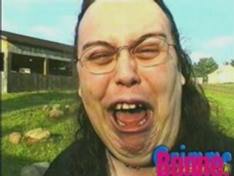 Clip vidéo Simone elle est bonne, trop bonne pour toi