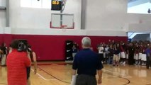 Blake Griffin clava espectacularmente el balón durante las practicas del equipo de USA en Las Vegas