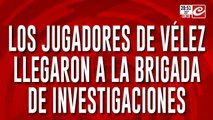 Los jugadores de Vélez llegaron a la brigada de investigaciones