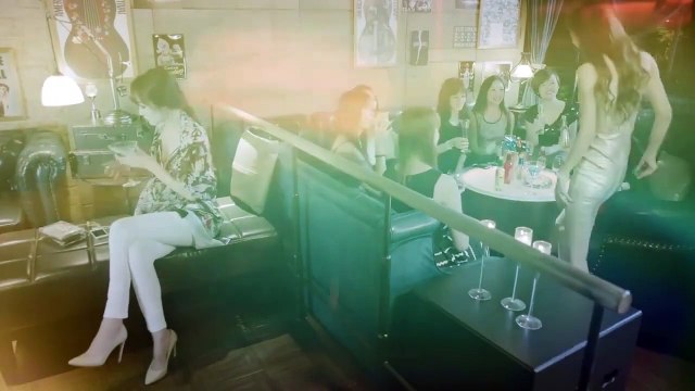 Film d'émotion humaine skymachine TIANJI 2014 Xiao Wang Han et Xiao Gao Xiaosong interprètent ensemble, des voleurs volent des téléphones portables pour pénétrer dans le monde inconnu des écolières