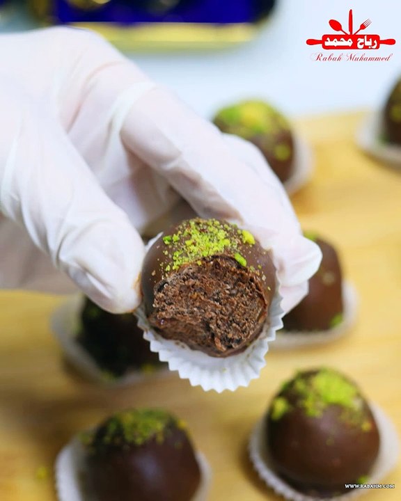 كرات البسكويت بذوق الشوكولاته من الحلويات السهلة والسريعة بدون بيض ولا فرن Biscuit dessert مع رباح محمد
