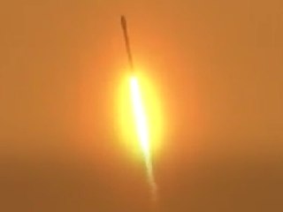 SpaceX, nuovo lancio del Falcon 9: le immagini riprese da un elicottero