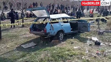 Otomobil, durakta bekleyenlerin arasına daldı: 3 ölü, 6 yaralı