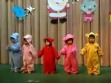 Danza de niños lindos