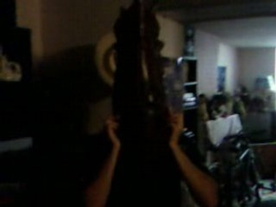 me voila fesant une danse d'afrique lol