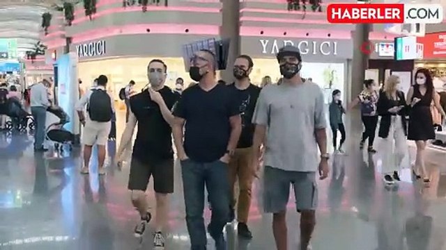 'maNga' grubunun solisti Ferman Akgül'ün tazminat davasına ret