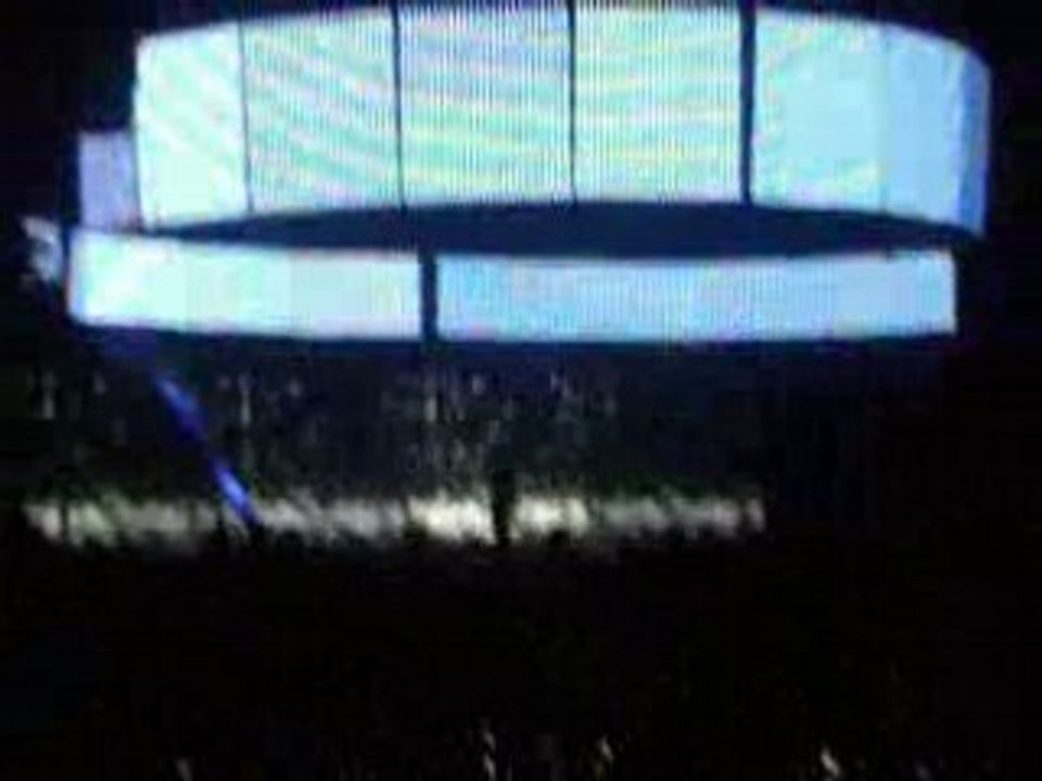 DURCH DEN MONSUN Tokio hotel  09/03/08  BERCY