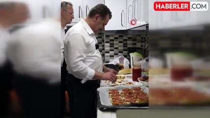 Başkan Yılmaz, öğrenci evinde sahur yaptı