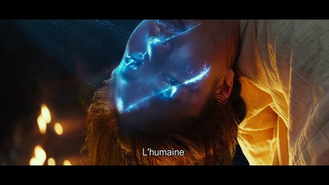 Alienoid - Les Protecteurs du futur EXTRAIT VO Un monstre est sorti du corps de cette femme