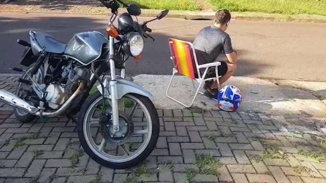 Motociclista fica ferido em acidente de trânsito na Rua Altemar Dutra