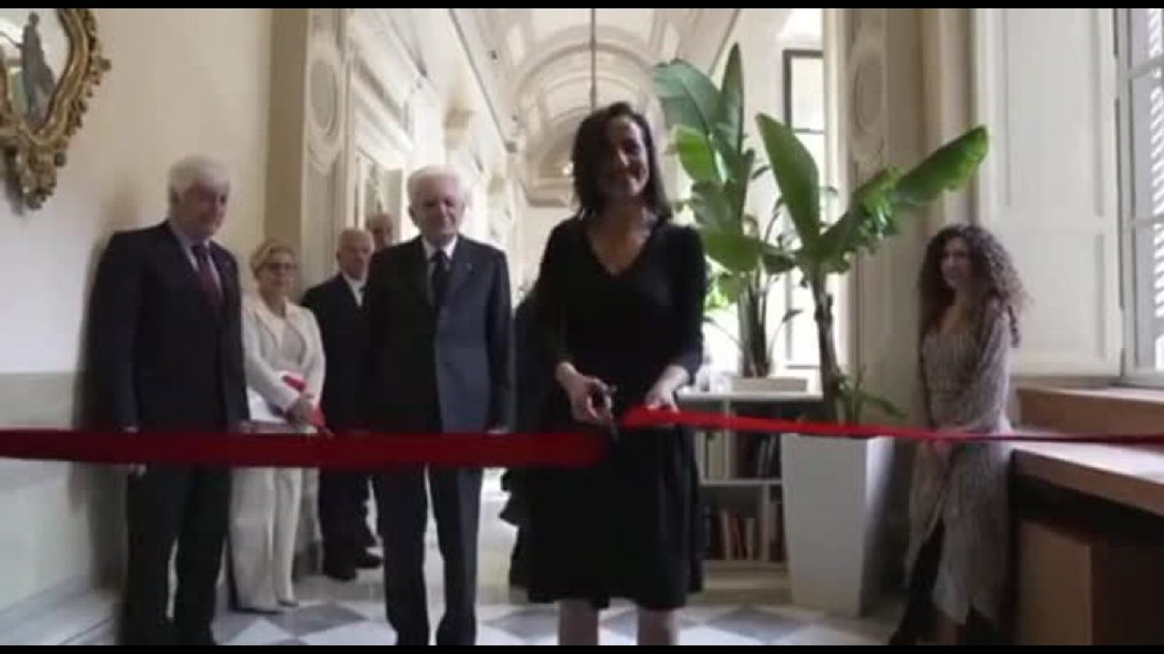 Mattarella all'inaugurazione della nuova sede della Stampa estera