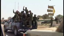 Libyan rebels in headlong retreat