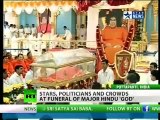 Funeral en la India de 'Dios' hindú