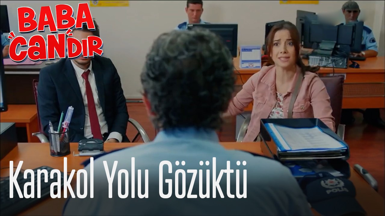 Cüzdanı çalınıyor - Baba Candır 1. Bölüm