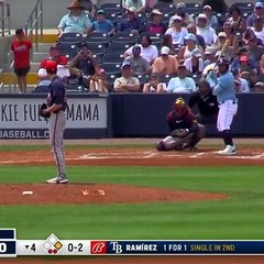 MLB: Ronald Acuña Jr en velocidad para una gran atrapada
