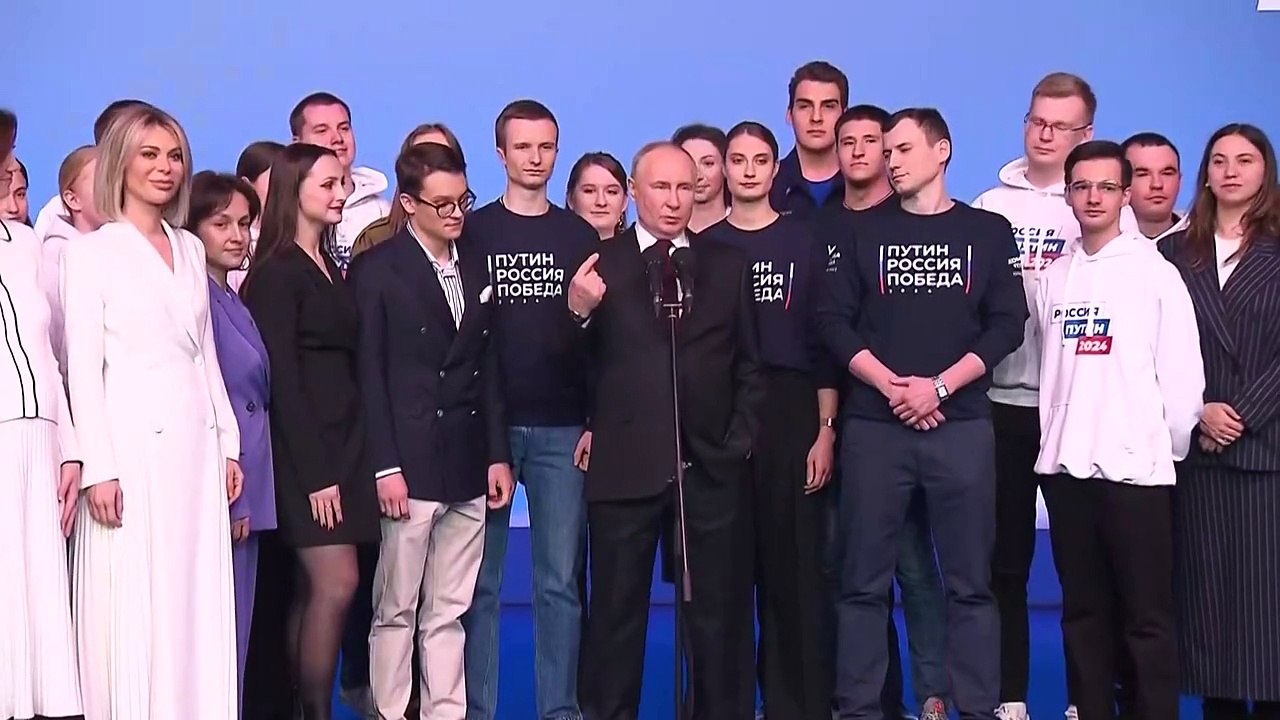 Yulia Navalnaya pede que opositores russos 'não cedam' a Putin