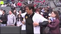 Gary Neville throws out First Pitch at the White Sox game