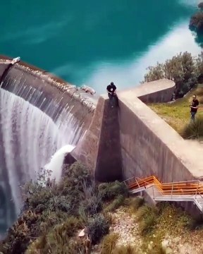Le plus beau barrage en Afrique du Nord Dergina a Béjaïa en Kabylie