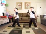 Increibles niños bailando