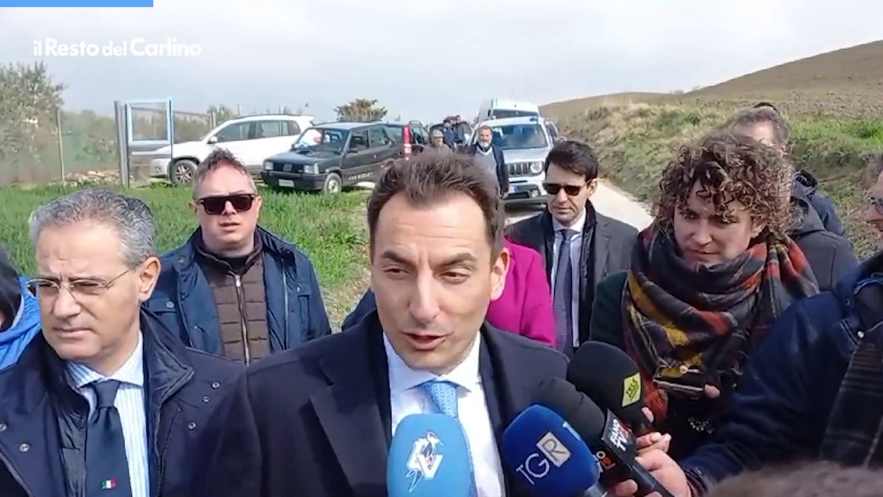 Discarica a Riceci, il sopralluogo della commissione ecomafie: video