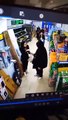 Zincir markette kadını taciz eden kişi yakalandı: Valilikten 'akli dengesi bozuk' açıklaması yapıldı