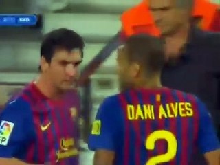 Mourinho Gesto Sobre Messi De Asco Super Copa 2011 (Barcelona Vs. Real Madrid)