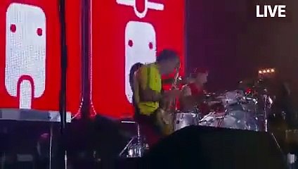 Rock in Rio: Red Hot Chili Peppers - "Can't Stop" -- Live Performance