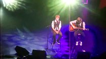 Justin Bieber cantando en los premios Pabellón de la fama Georgia