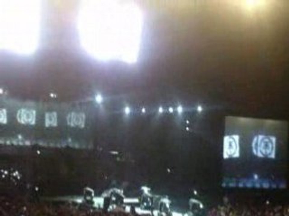 FIN DU CONCERT TOKIO HOTEL BERCY 09/03/08