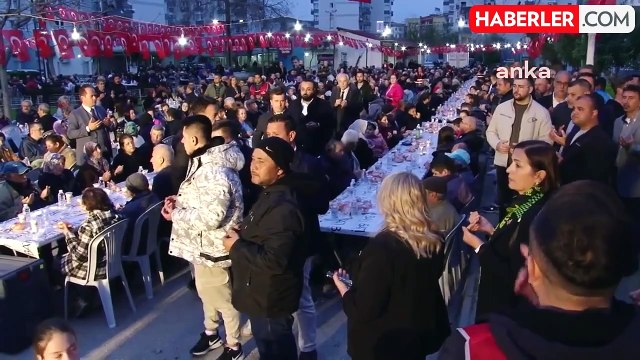 CHP İzmir Büyükşehir Belediye Başkan Adayı Cemil Tugay, Tire'de Yurttaşlarla İftar Yaptı