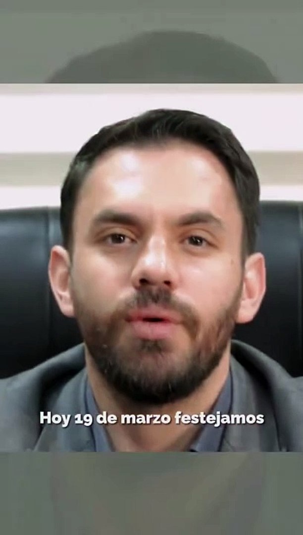 Ministro felicita a los padres