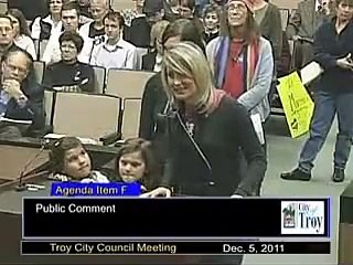 Lesbian Moms Show Off Their Family To Homophobic Town Mayor