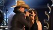 Grammys 2012 Jerry Aldean and Kelly Clarkson