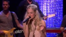 The Ellen Show  Carrie Underwood Performs Undo It