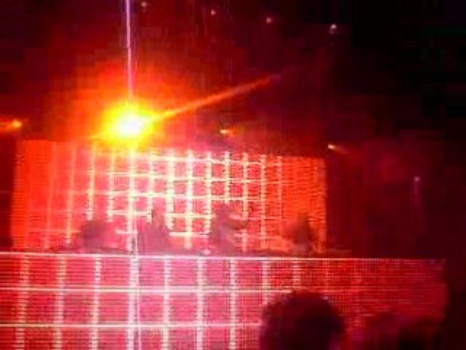 Birdy Nam Nam au Cargö de Caen