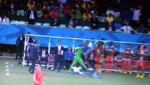 Portero de Holanda se molesta por ser sustituido Copa del Mundo Brasil 2014