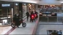 Ladrones de joyeria en Motocicleta