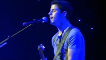Jonas Brothers Performance Thinking About You cover at Jingle Ball