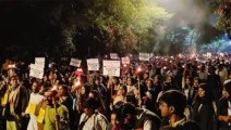 JNU Elections: जेएनयू में एबीवीपी ने निकाला मशाल जुलूस, 1500 से ज्यादा छात्र हुए शामिल