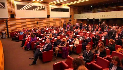 Tải video: Assemblée parlementaire franco-allemande : Table ronde réunissant divers acteurs des relations franco-allemandes ; Présentations des travaux du Forum pour l’avenir franco-allemand et des recommandations de Génération Europe - Lundi 18 mars 2024