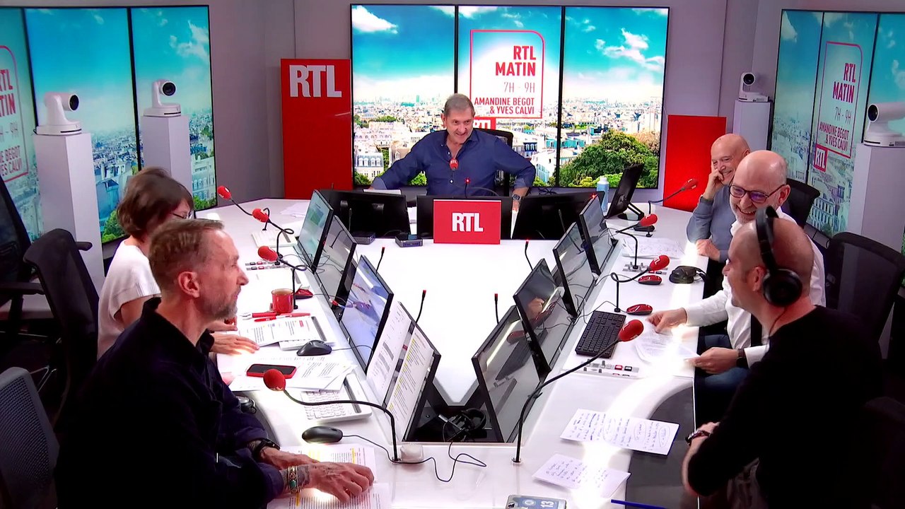 La classe politique en deuil du Général de Gaulle