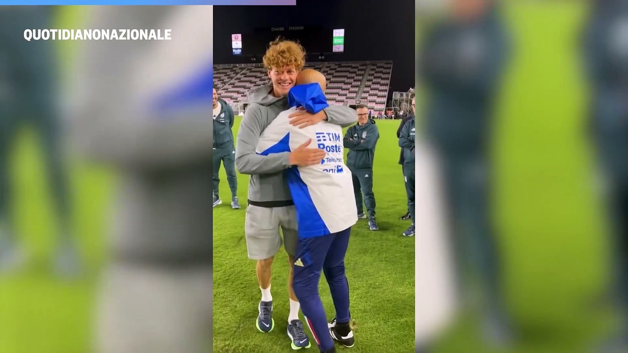 Sorpresa a Miami: Sinner fa visita alla Nazionale di calcio