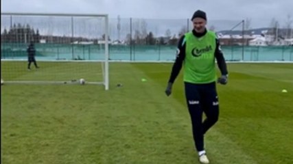 Haaland alla Jorginho: il rigore perfetto calciato con il sinistro