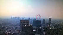 Explosión de Torre de Pemex captada desde webcam de la Torre Latino