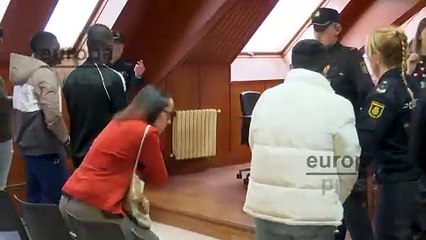 Así fue el durísimo juicio contra "La Manada" de 4 inmigrantes de Santander acusador por violación