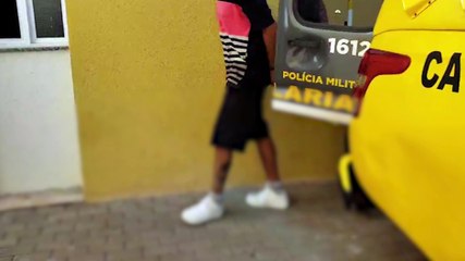 Cavalaria da PM prende homem por tráfico de drogas